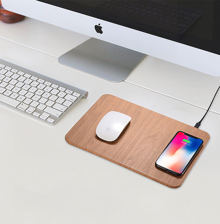 Bamboo Wireless Charger 15W – Wangari Pine USB Hub Dock